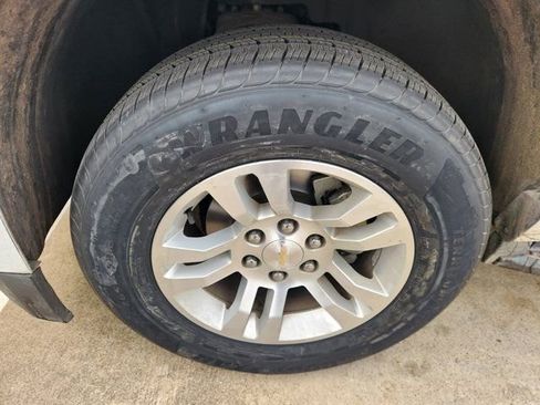 Used 2019 Chevrolet Tahoe LS image 8