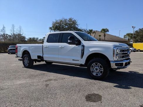 Used 2024 Ford F250 Lariat w/ FX4 Off-Road Package image 2