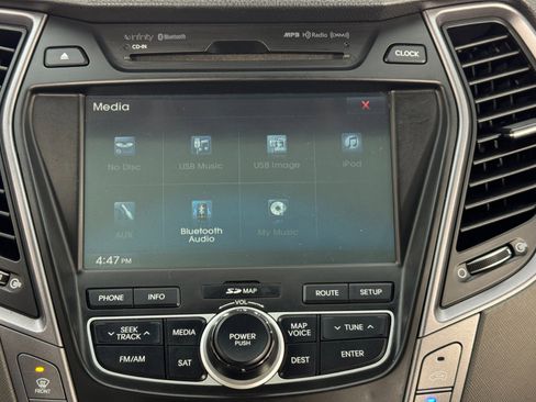 Used 2014 Hyundai Santa Fe Limited image 26