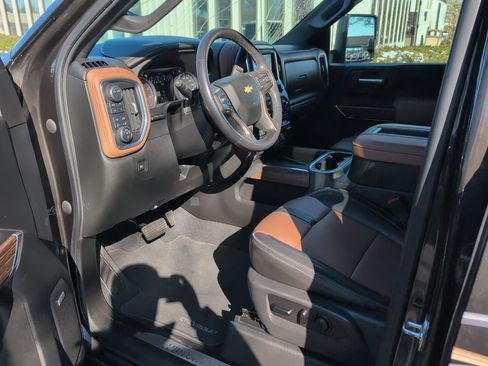 Used 2020 Chevrolet Silverado 3500 High Country w/ Z71 Off-Road Package image 3