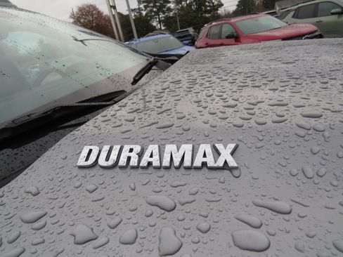 Certified 2024 Chevrolet Silverado 1500 High Country w/ Technology Package image 8