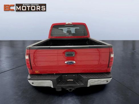 Used 2013 Ford F250 Lariat w/ Lariat Chrome Pkg image 5