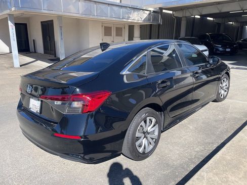 Used 2022 Honda Civic LX image 4