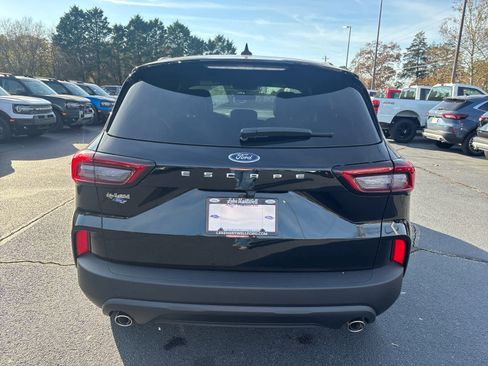 New 2026 Ford Escape ST-Line image 29
