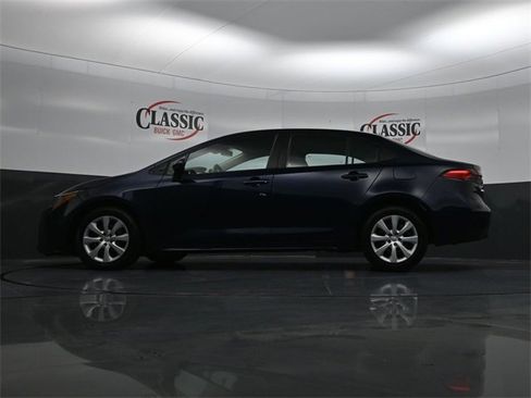 Used 2024 Toyota Corolla LE image 24