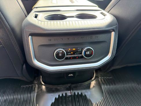 Certified 2025 Ford Expedition Tremor AWD/4WD image 35