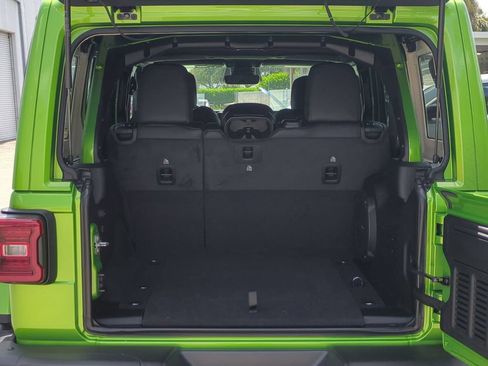 New 2026 Jeep Wrangler Unlimited Rubicon AWD/4WD image 13