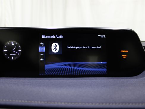 Used 2021 Lexus UX 250h w/ Premium Package image 18