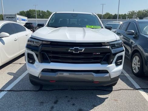 Used 2024 Chevrolet Colorado Z71 w/ Z71 Convenience Package 2 AWD/4WD image 2