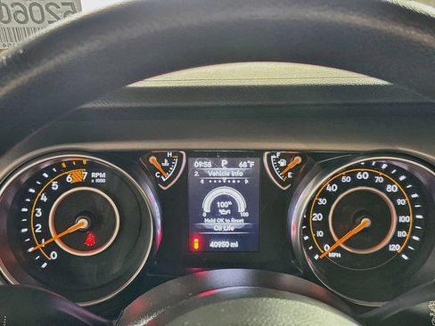 Used 2021 Jeep Wrangler Sport AWD/4WD image 14
