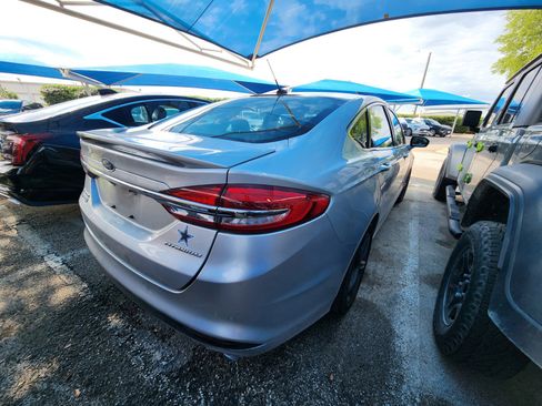 Used 2017 Ford Fusion Energi Titanium FWD image 4