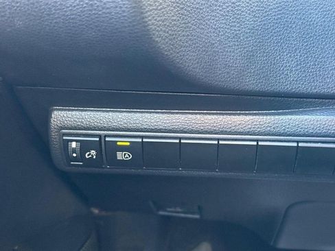 Used 2024 Toyota Corolla LE image 28