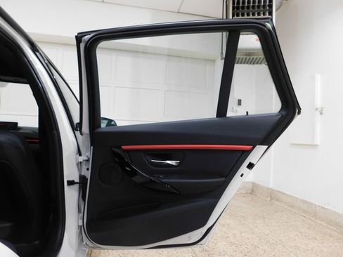Used 2019 BMW 330i xDrive Wagon AWD/4WD image 86
