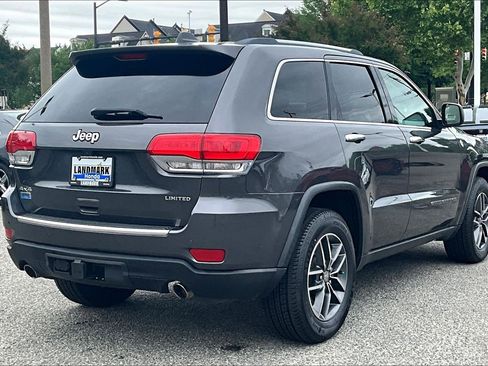 Used 2017 Jeep Grand Cherokee Limited w/ Luxury Group II AWD/4WD image 2