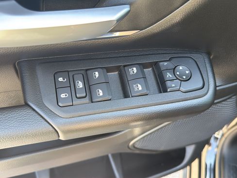 Used 2025 RAM 1500 Big Horn AWD/4WD image 19