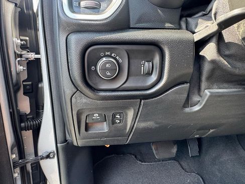 Used 2020 RAM 1500 Big Horn AWD/4WD image 22