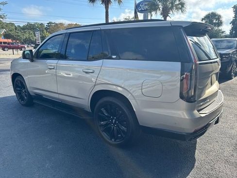 Used 2023 Cadillac Escalade Sport w/ Touring Package image 6