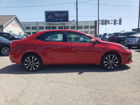 Used 2018 Toyota Corolla SE image 6