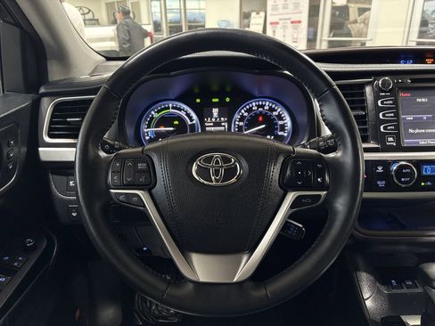 Used 2015 Toyota Highlander Limited image 14