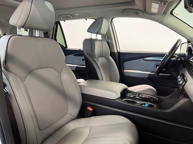 Used 2025 Honda Pilot Elite image 10