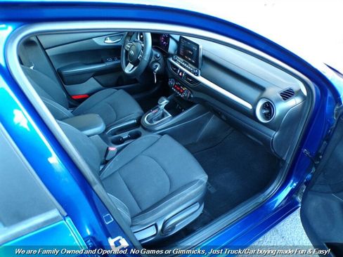 Used 2019 Kia Forte LXS image 28