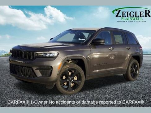 Used 2023 Jeep Grand Cherokee Altitude image 1