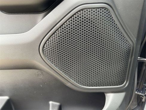 New 2026 RAM 1500 4x4 Crew Cab image 21