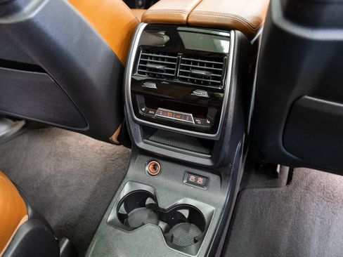 Used 2019 BMW X7 xDrive50i w/ M Sport Package AWD/4WD image 24