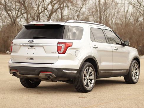 Used 2018 Ford Explorer Limited image 7