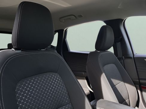 Used 2023 Ford Escape Active AWD/4WD image 17