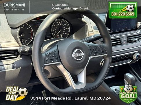 Used 2025 Nissan Altima 2.5 SV FWD image 10