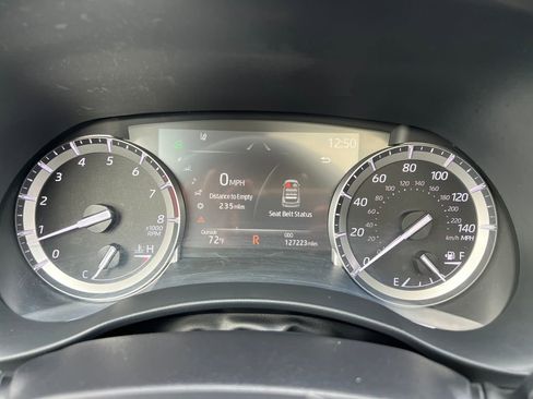 Used 2022 Toyota Highlander XLE image 15