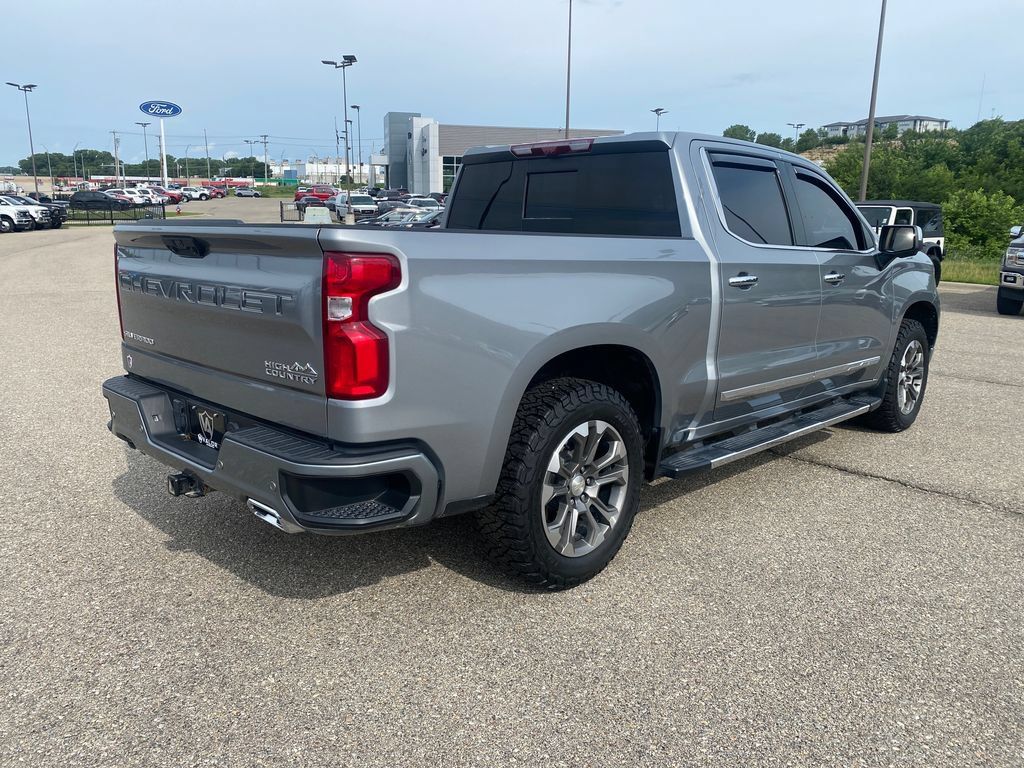 Used 2023 Chevrolet Silverado 1500 High Country w/ Technology Package AWD/4WD image 6