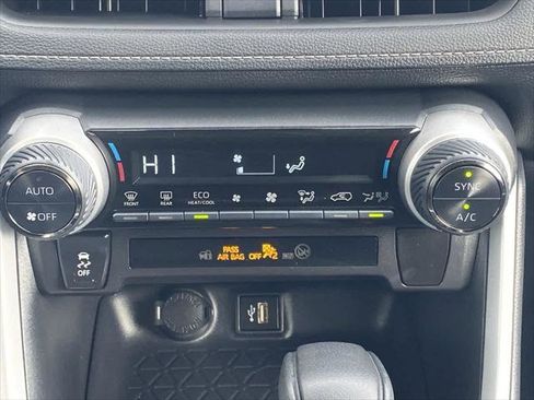 Certified 2025 Toyota RAV4 XLE AWD/4WD image 18