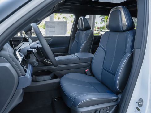 New 2026 INFINITI QX80 4WD w/ Sport Exterior Package image 8