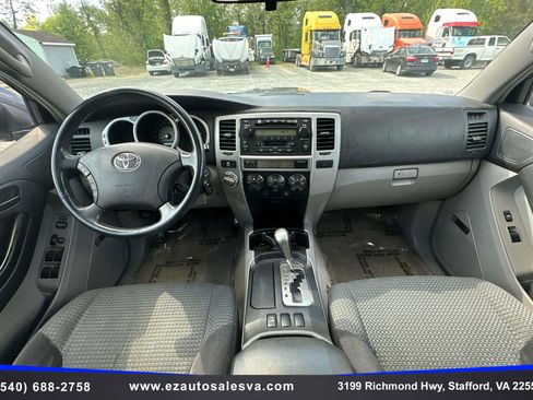 Used 2004 Toyota 4Runner Sport AWD/4WD image 17