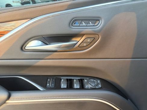 Used 2024 Cadillac Escalade Premium Luxury w/ Performance Package RWD image 4