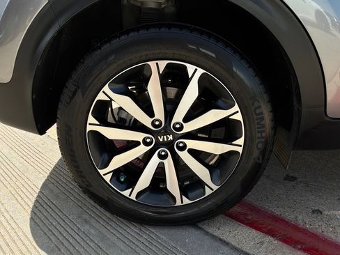 Used 2017 Kia Sportage EX FWD image 9