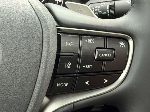 New 2025 Lexus ES 350 Premium image 17