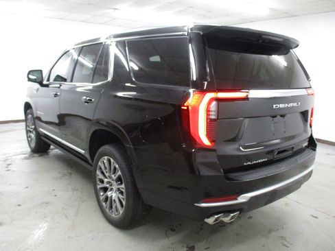 New 2026 GMC Yukon Denali AWD/4WD image 8