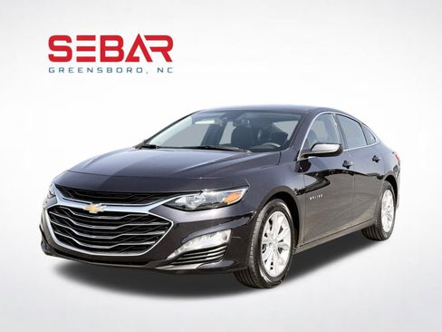 Used 2023 Chevrolet Malibu LT image 2