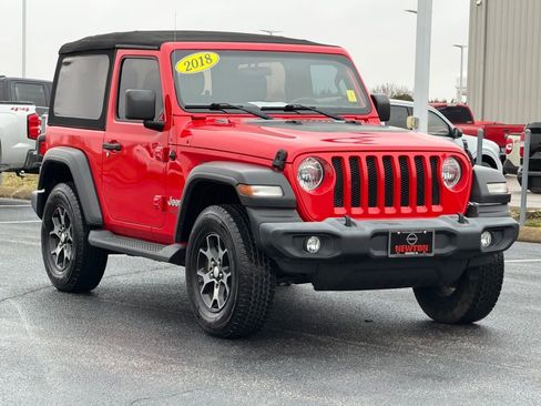Used 2018 Jeep Wrangler Sport image 2