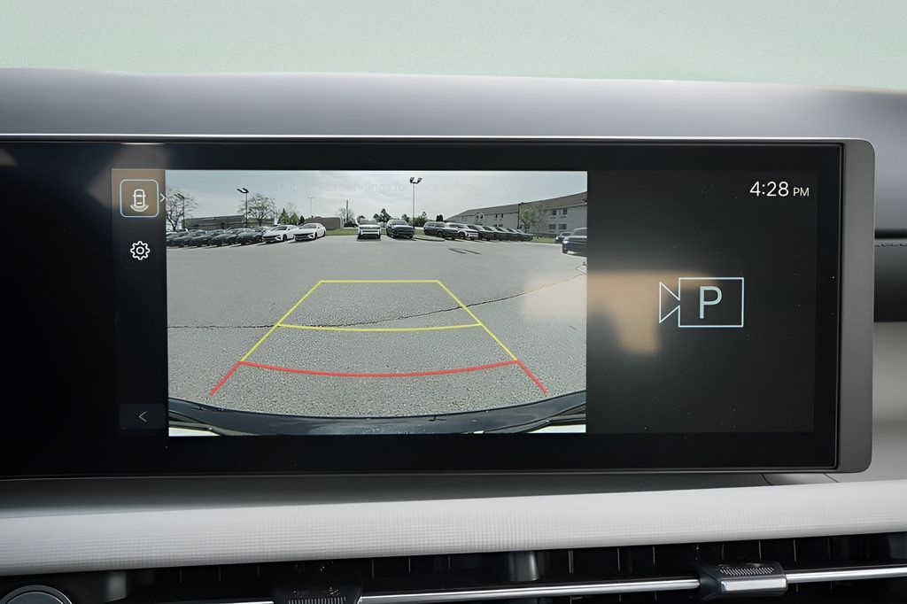 Certified 2026 Hyundai Tucson SE FWD image 34