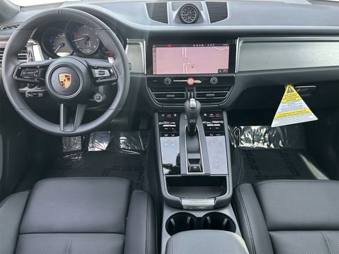 New 2026 Porsche Macan image 13
