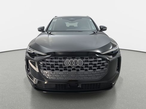 Used 2025 Audi Q5 Premium Plus w/ Premium Plus image 2