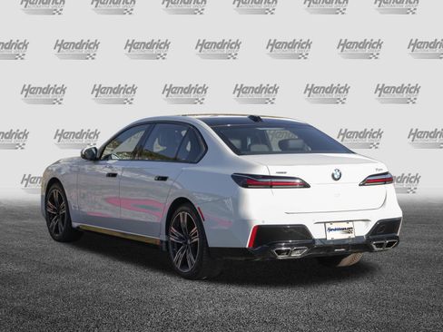 Used 2023 BMW 760i xDrive AWD/4WD image 5