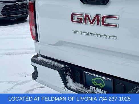Certified 2023 GMC Sierra 1500 SLE image 30