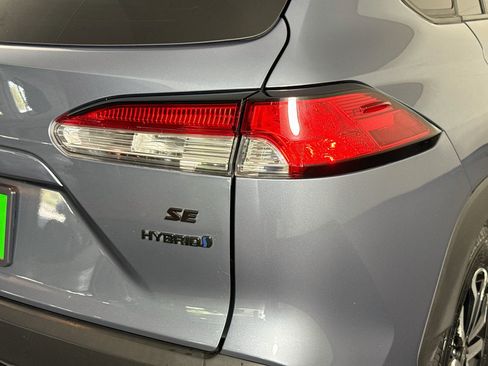 Used 2023 Toyota Corolla Cross AWD Hybrid image 34