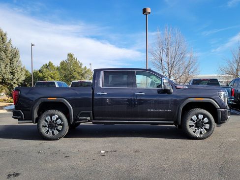 New 2026 GMC Sierra 2500 Denali w/ Denali Reserve Package AWD/4WD image 2