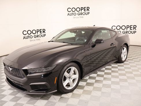 Used 2026 Ford Mustang Premium RWD image 10